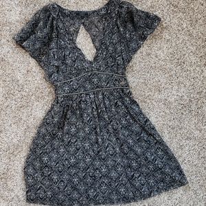 Guess Floral V-Neck Flutter Sleeve Dress